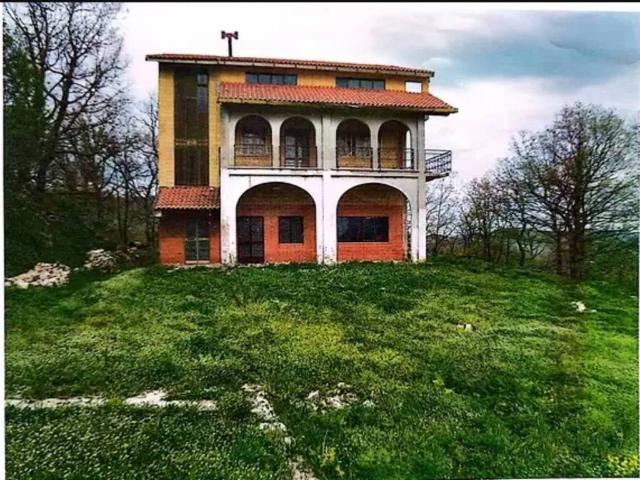 Casa indipendente in vendita a Pietragalla PZ