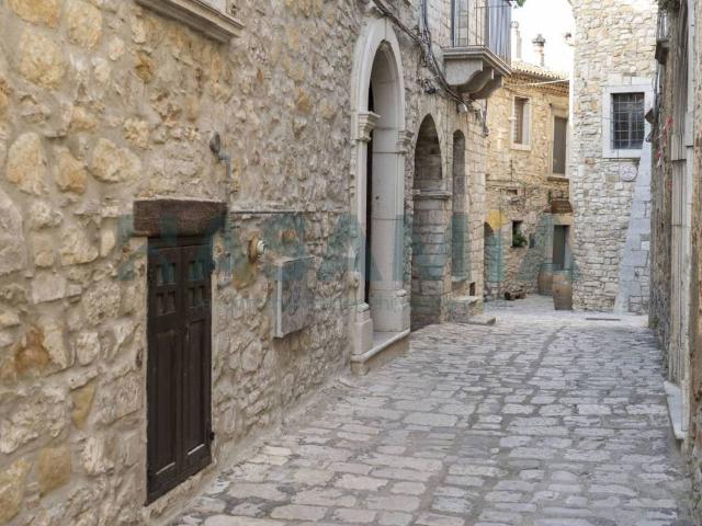 Casa indipendente in vendita a Pietragalla PZ