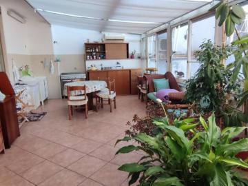 Casa indipendente in vendita a Pietradefusi AV