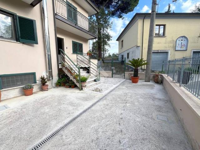 Casa indipendente in vendita a Pietradefusi AV
