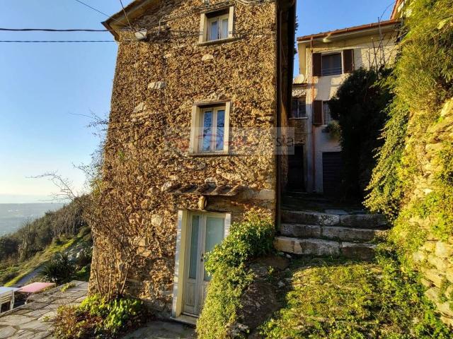 Casa indipendente in vendita a Pietrasanta