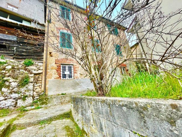 Casa indipendente in vendita a Pietrasanta