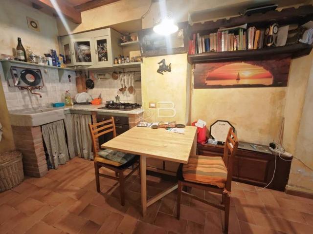 Casa indipendente in vendita a Pietrasanta LU