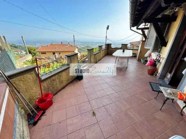 Casa indipendente in vendita a Pietrasanta LU