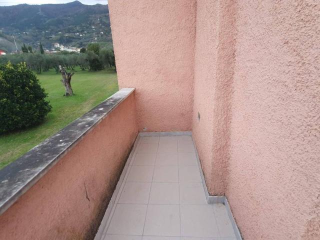 Casa indipendente in vendita a Pietrasanta LU