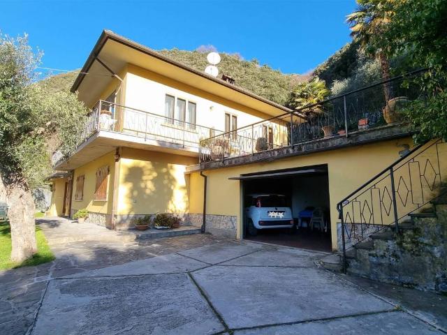 Casa indipendente in vendita a Pietrasanta LU