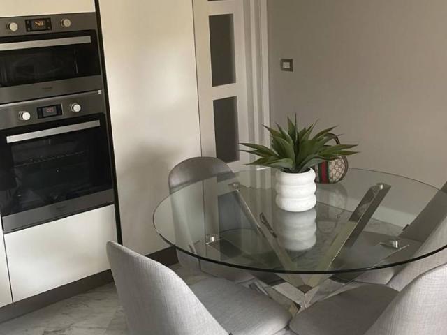 Casa indipendente in vendita a Pietrasanta LU