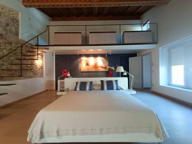 Casa indipendente in vendita a Pietrasanta LU
