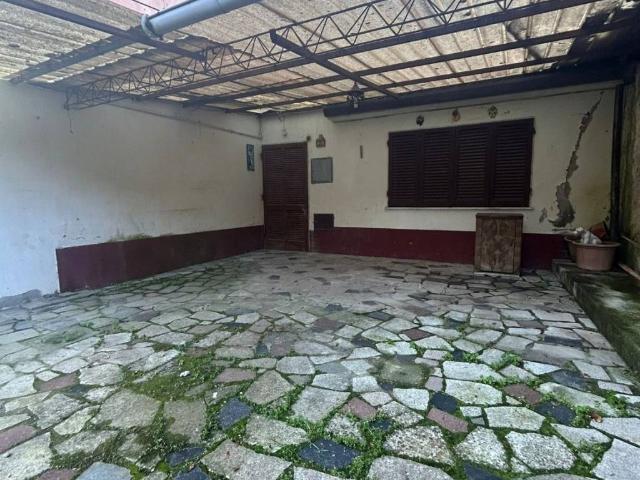 Casa indipendente in vendita a Pietrasanta LU