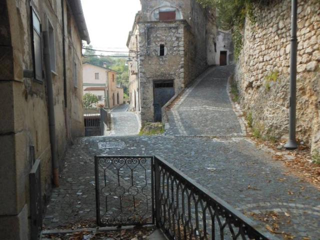 Casa indipendente in vendita a Pietravairano CE