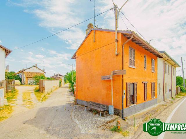 Casa indipendente in vendita a Pieve Albignola PV