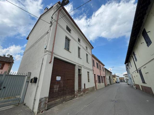 Casa indipendente in vendita a Pieve del Cairo PV
