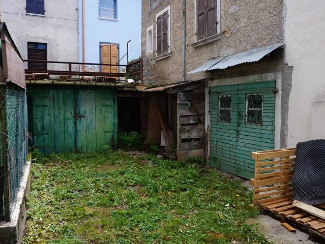 Casa Indipendente in vendita a Pieve di Bono, Por