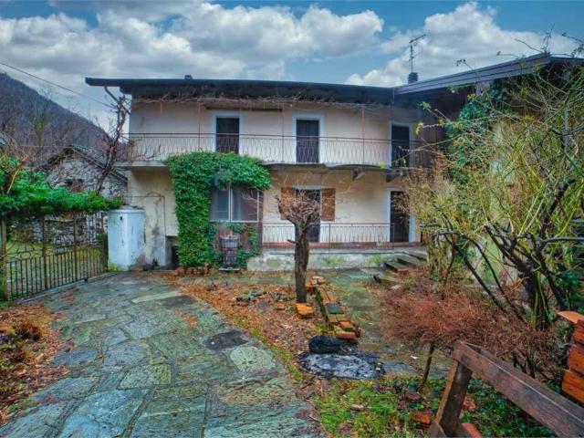 Casa indipendente in vendita a Pieve Vergonte VB