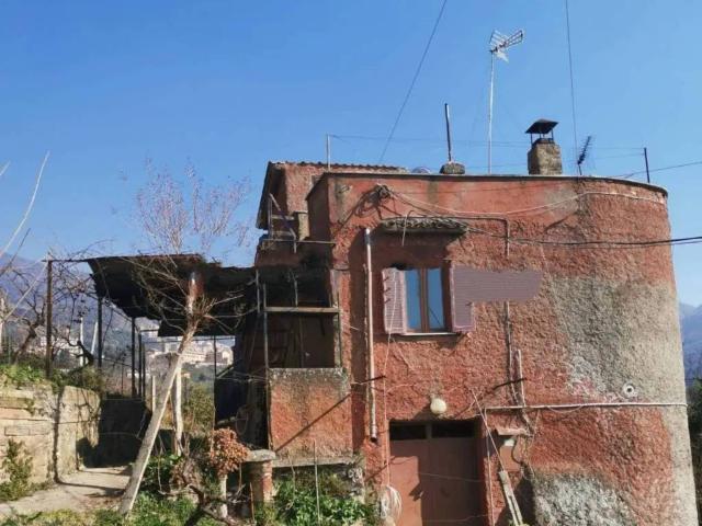 Casa indipendente in vendita a Piglio FR