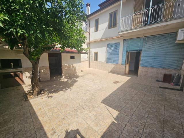 Casa indipendente in vendita a Pignataro Maggiore CE