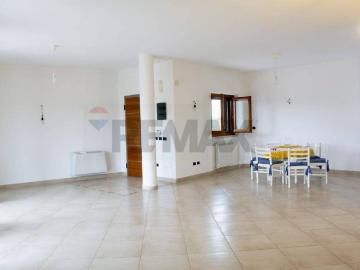Casa indipendente in vendita a Pignataro Interamna via termine, 77