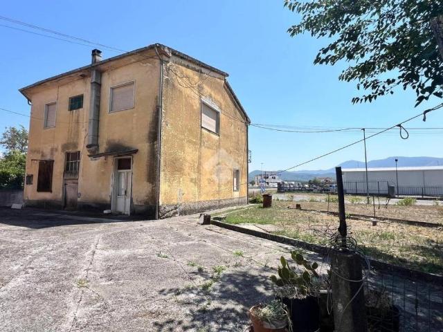 Casa indipendente in vendita a Pignataro Interamna FR