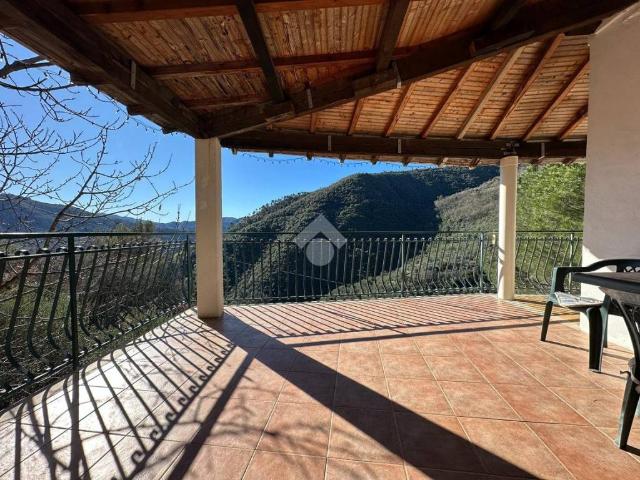 Casa indipendente in vendita a Pigna IM