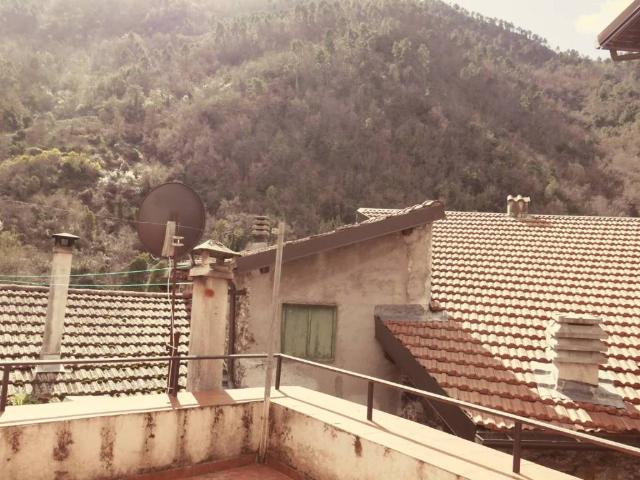 Casa indipendente in vendita a Pigna IM