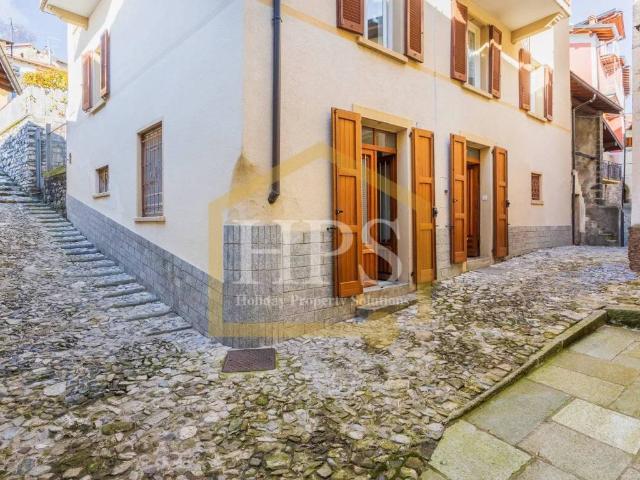 Casa indipendente in vendita a Pigra CO