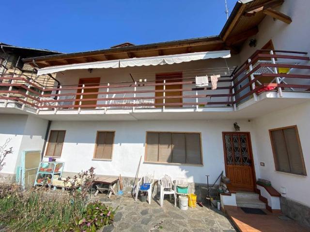 Casa indipendente in vendita a Pinasca TO