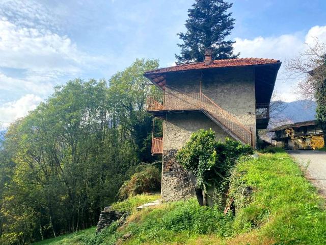 Casa indipendente in vendita a Pinasca TO