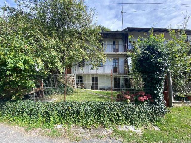 Casa indipendente in vendita a Pinasca TO