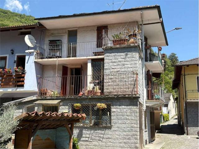 Casa indipendente in vendita a Pinasca TO