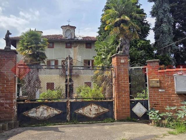 Casa indipendente in vendita a Pinerolo TO