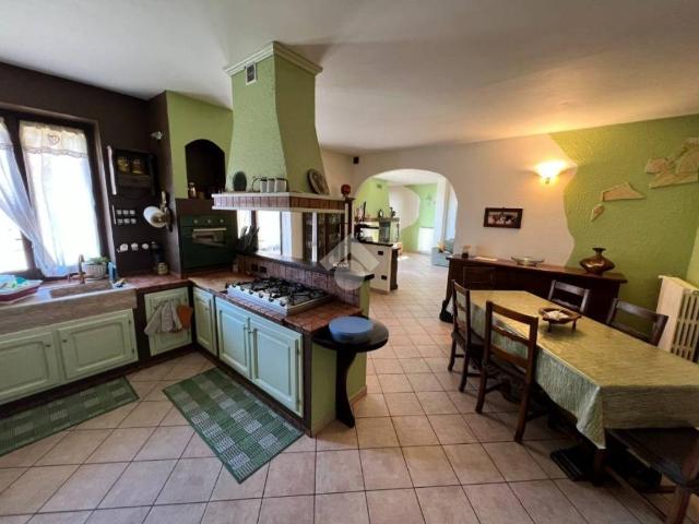 Casa indipendente in vendita a Pino d'Asti via Maestra, 17