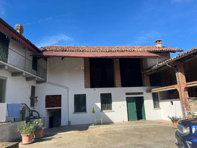Casa indipendente in vendita a Pino d'Asti AT