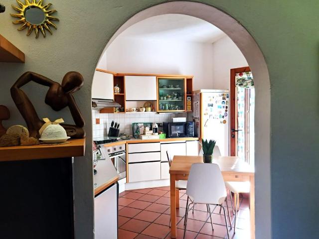 Casa indipendente in vendita a Piombino