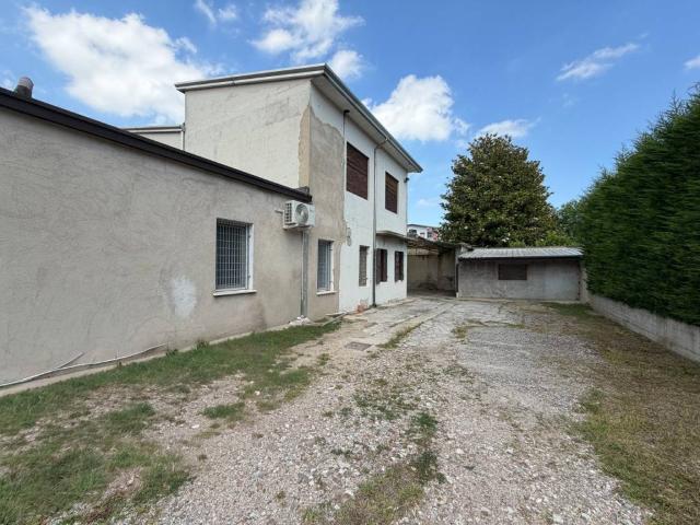 Casa indipendente in vendita a Piove di Sacco PD