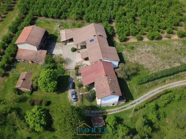 Casa indipendente in vendita a Piozzo CN