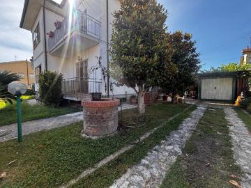 Casa indipendente in vendita a Pisa PI