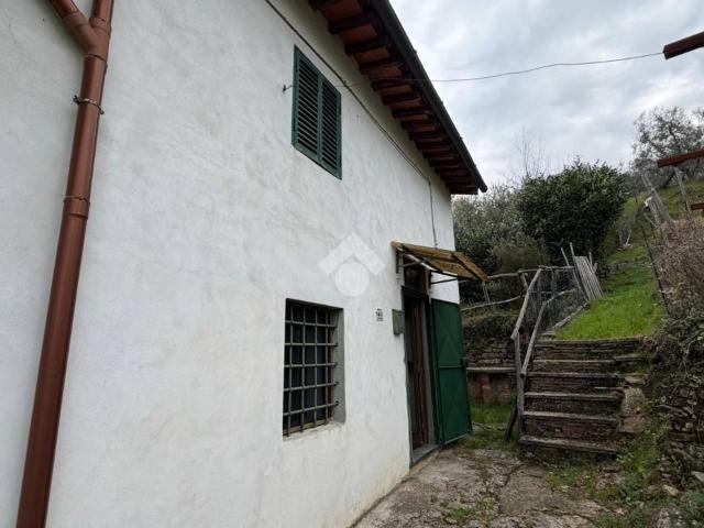 Casa indipendente in vendita a Pistoia