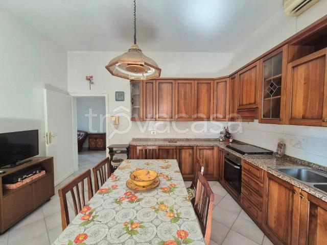 Casa indipendente in vendita a Pistoia via Andrea Doria, 15, Bottegone