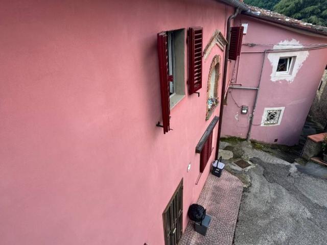 Casa indipendente in vendita a Pistoia PT