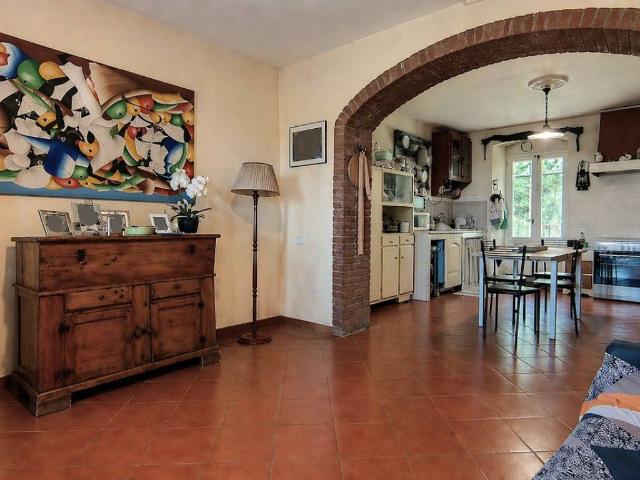 Casa indipendente in vendita a Pistoia PT