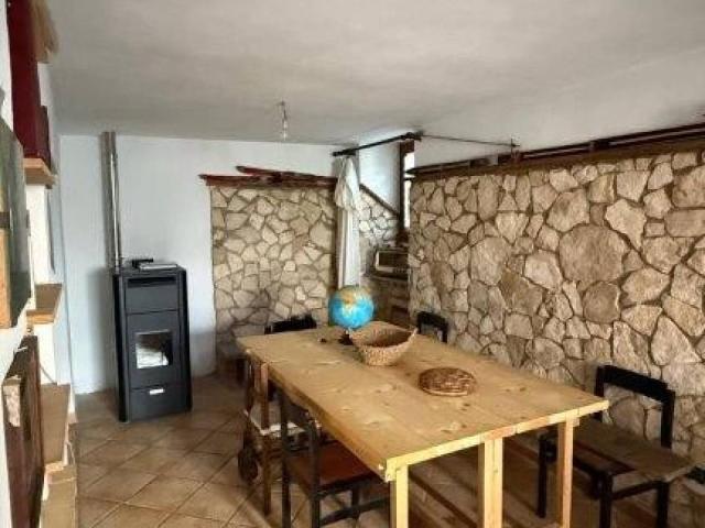 Casa indipendente in vendita a Pistoia PT