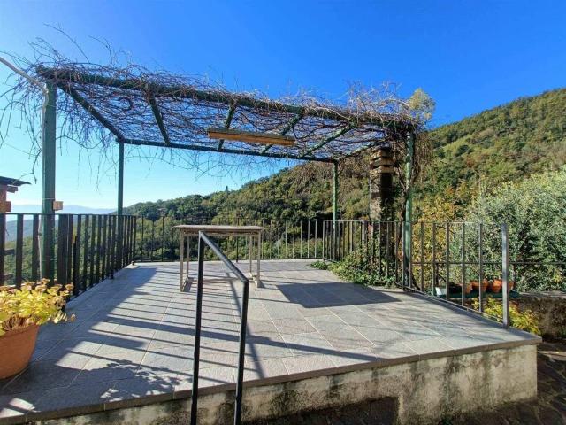 Casa indipendente in vendita a Pistoia PT