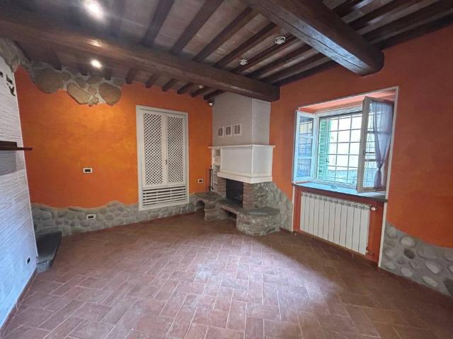 Casa indipendente in vendita a Pistoia PT
