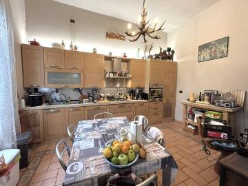 Casa indipendente in vendita a Pistoia PT