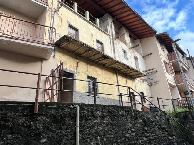 Casa indipendente in vendita a Pradalunga BG
