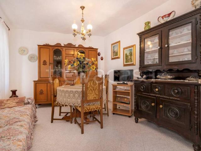 Casa indipendente in vendita a Pradleves
