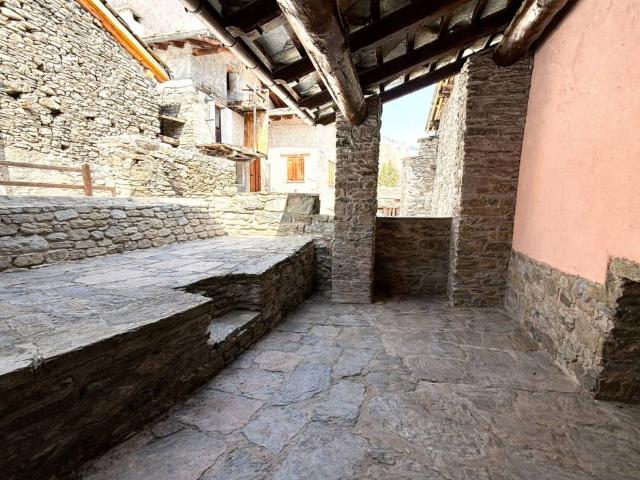 Casa indipendente in vendita a Prali TO