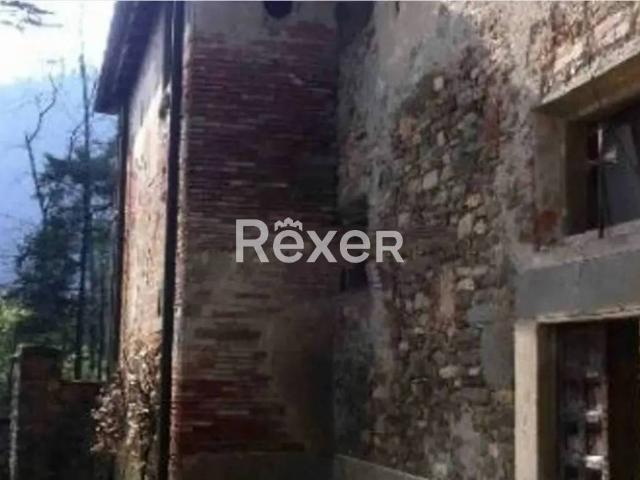 Casa indipendente in vendita a Pratovecchio e Stia AR