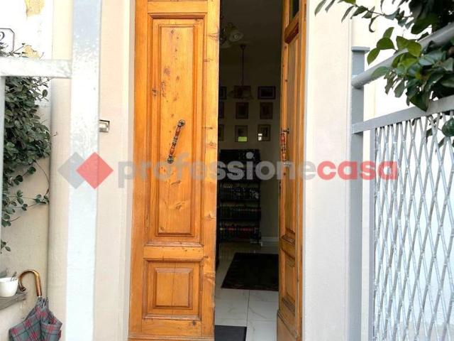 Casa indipendente in vendita a Prato