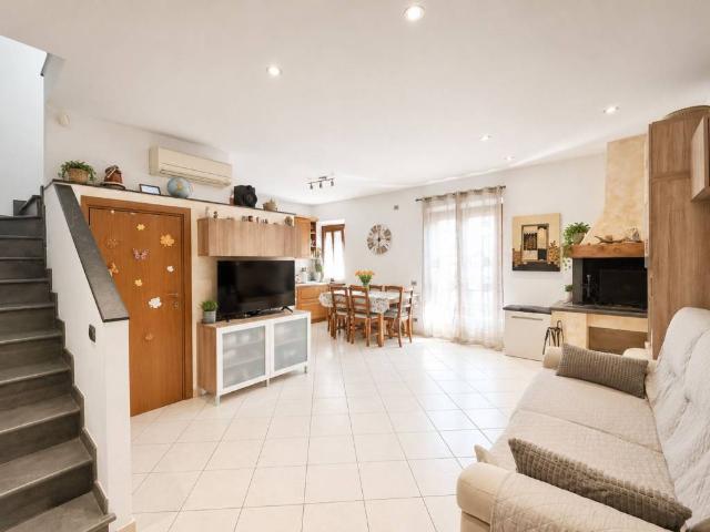 Casa indipendente in vendita a Prato PO